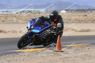 media/Dec-17-2022-SoCal Trackdays (Sat) [[224abd9271]]/Turn 9 Inside (1pm)/